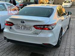 تۆیۆتا کامری